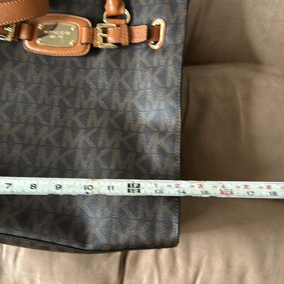 Michael Kors MK Signature PVC Hamilton Large Satchel Tote - Picture 2 of 15